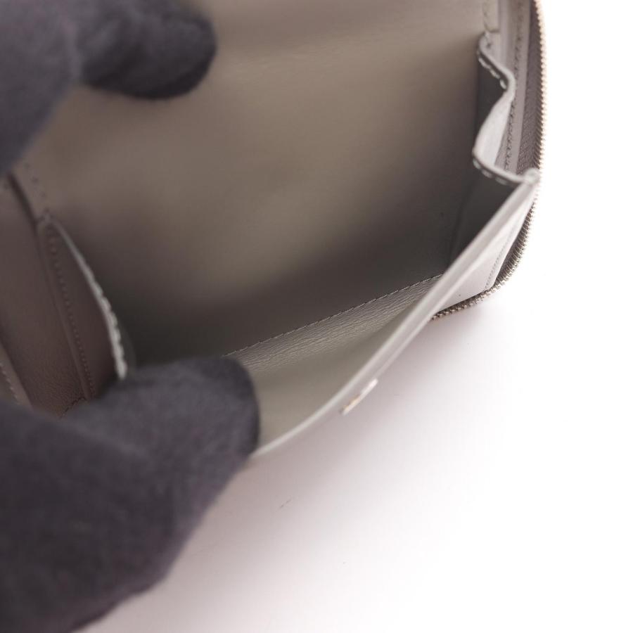 LOUIS VUITTON（ルイ・ヴィトン） ジッピー コンパクトウォレット