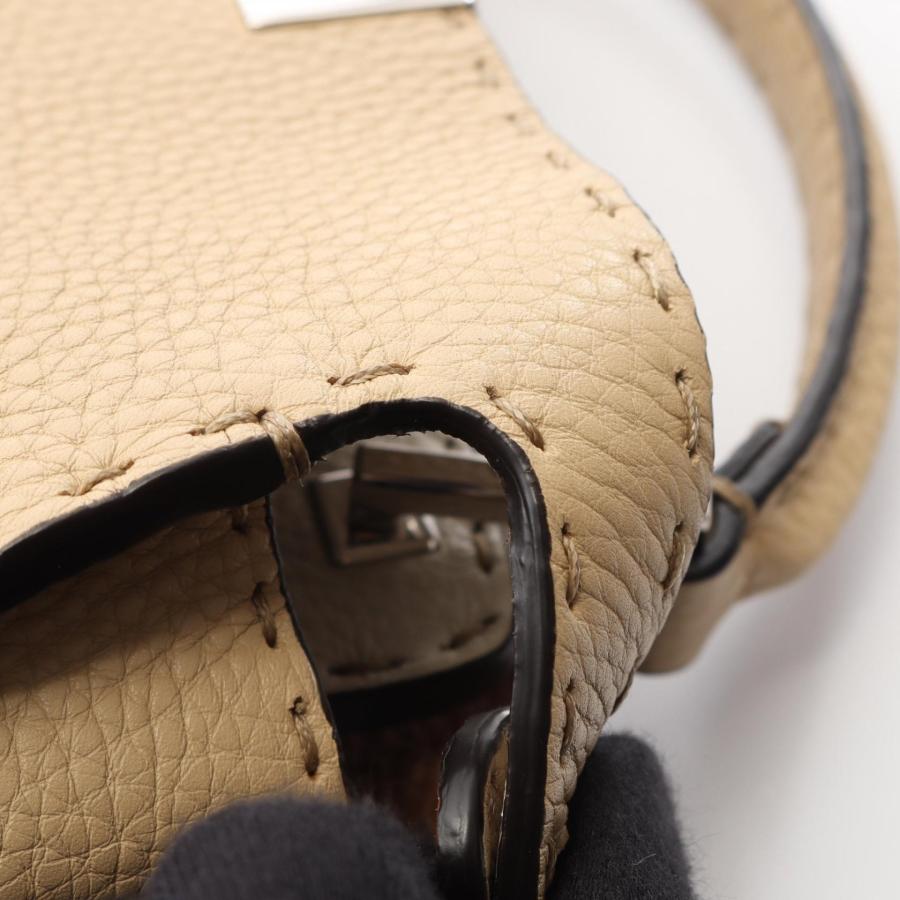 FENDI（フェンディ） ピーカブー エッセンシャリー ブランドオフ