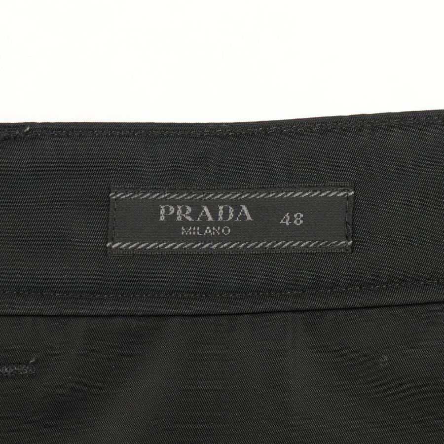 こ*ぱ様 PRADA 正規品Re-Nylon 三角ロゴ ナイロンカーゴパンツ 4 PRADA Re-Nylon トライアングルロゴ ナイロンカーゴパンツ (PRADA