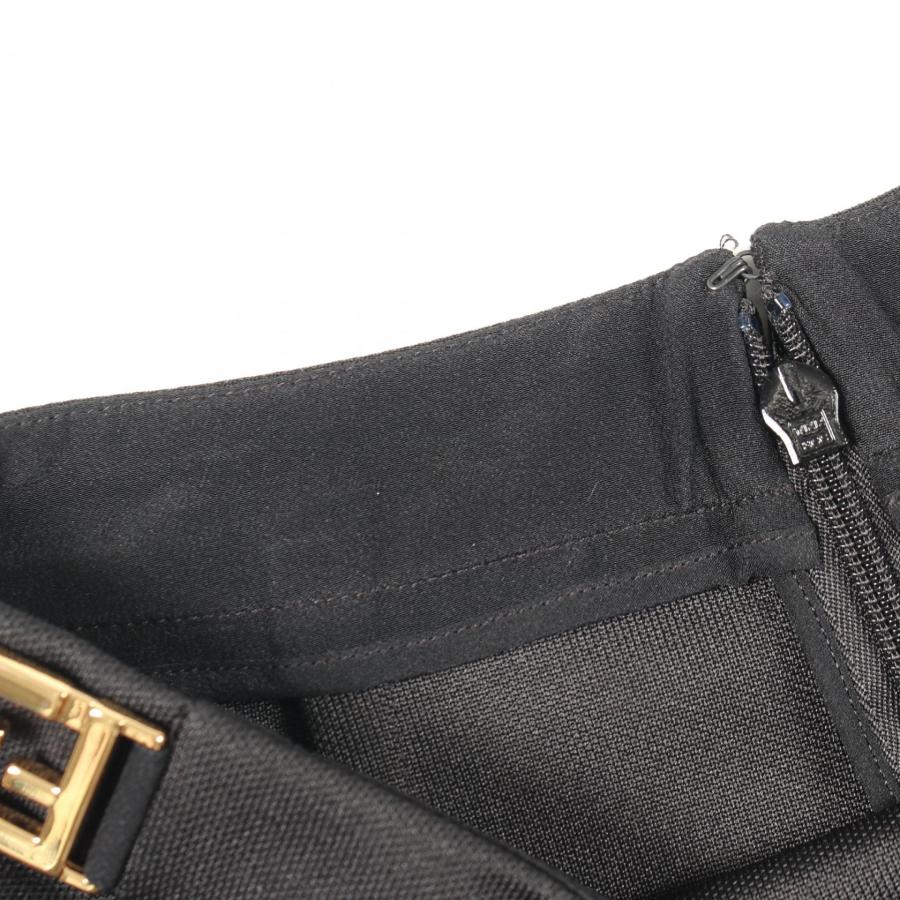 FENDI（フェンディ） FFロゴ付き タイト ブランドオフ その他 スカート