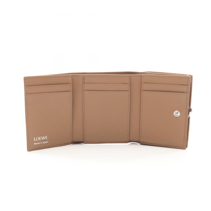 LOEWE（ロエベ） ペブル トライフォールド ウォレット ブランドオフ