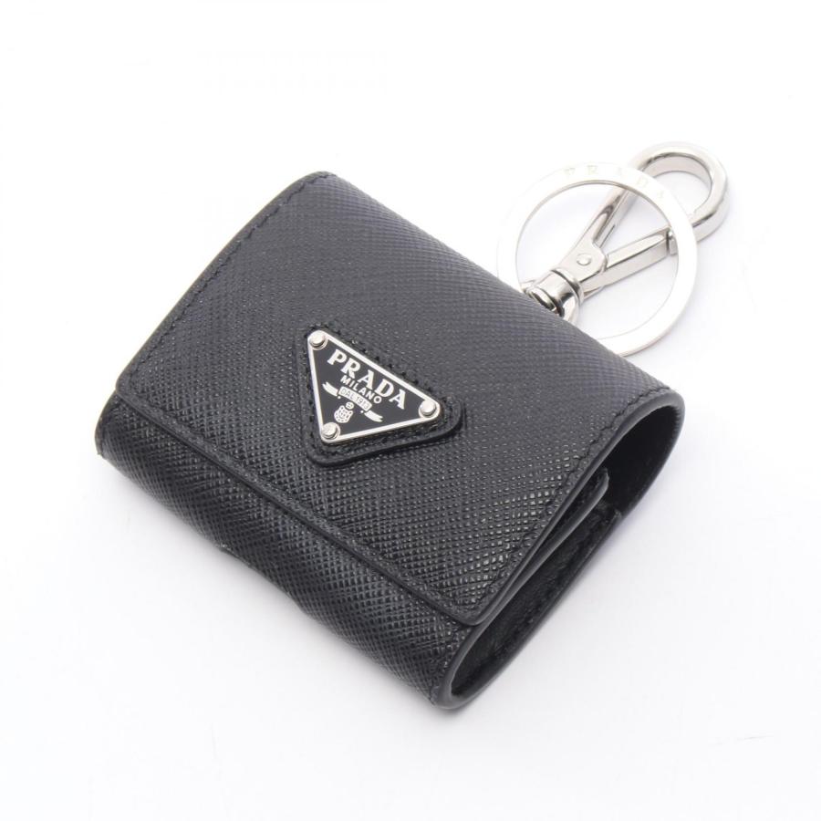 極美品 プラダ AirPodsケース 三角ロゴ サフィアーノレザー ブラック 黒 PRADA（プラダ） トライアングルロゴ AirPodsケース ブランドオフ