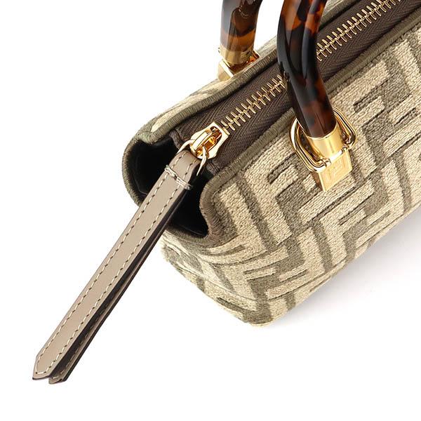 FENDI フェンディ ショルダーバッグ レディース FF柄 2way ミニ FENDI フェンディ ショルダーバッグ レディース FF柄 2way ミニ