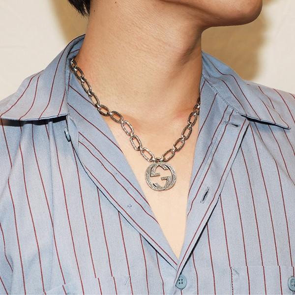最大1500円クーポン グッチ Gucci メンズ ネックレス インターロッキングg ラージチェーン ペンダント シルバー 5240 J8400 0811 Gu 5240 J8400 0811 Brandol Style 通販 Yahoo ショッピング