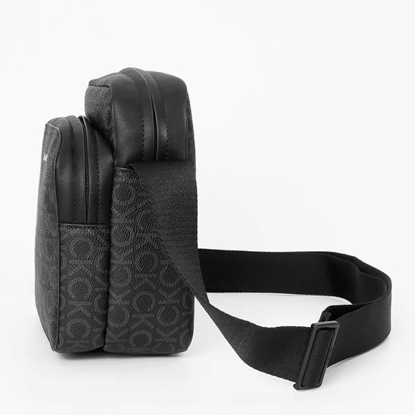 Calvin Klein カルバンクライン ショルダーバッグ モノグラム 縦 Calvin Klein カルバンクライン ショルダーバッグ モノグラム 縦