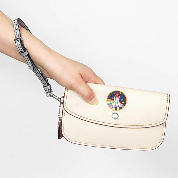 COACH 《クーポン配布中》コーチ クラッチバッグ レディース COACH 《クーポン配布中》コーチ クラッチバッグ レディース