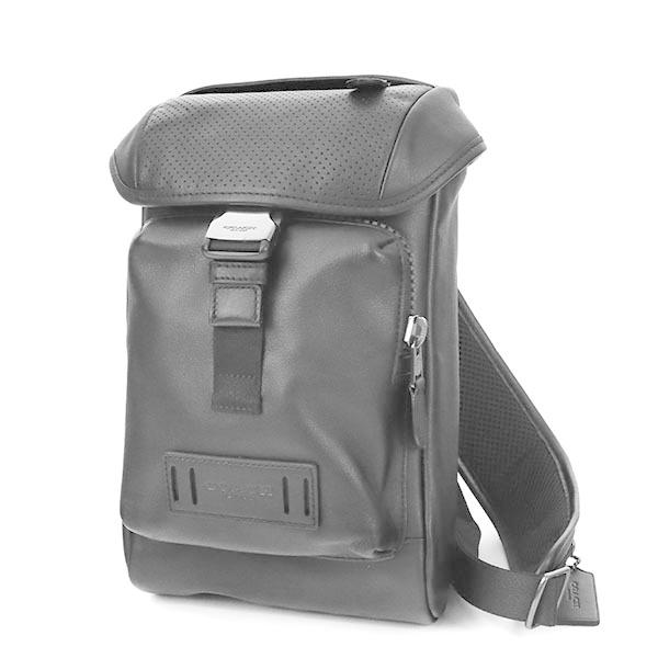 美品COACH ボディバッグ グレー レザー　メンズ COACH グレー レザー ボディバッグ（メンズ 斜め掛け&ボディ