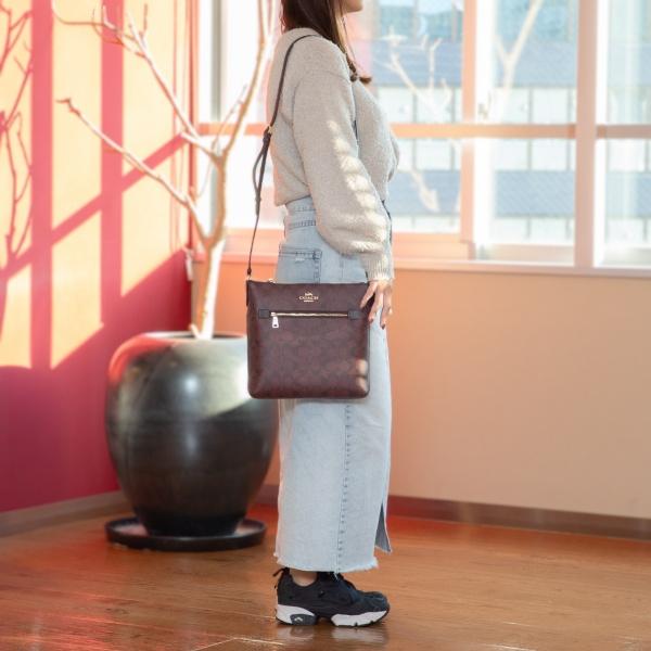 COACH コーチ ショルダーバッグ レディース シグネチャー 薄型 COACH コーチ ショルダーバッグ レディース シグネチャー 薄型