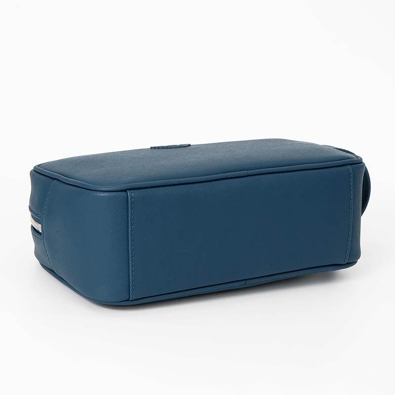 EMPORIO ARMANI エンポリオアルマーニ セカンドバッグ 箱型 ブルー系