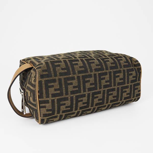 FENDI フェンディ セカンドバッグ FFロゴ ズッカ柄 クラッチ FENDI フェンディ セカンドバッグ FFロゴ ズッカ柄 クラッチ
