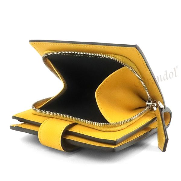 FENDI クーポン配布中_フェンディ 二つ折り財布 レディース ズッカ柄 