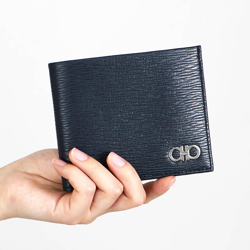 FERRAGAMO（フェラガモ） 二つ折り財布 カーフレザー ネイビー