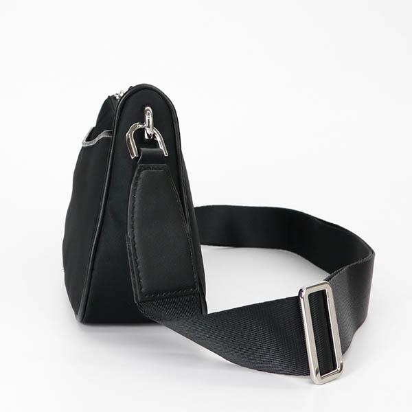 国内即送 MichaelKors ナイロンミディアムショルダー 32R3SJ6C8C