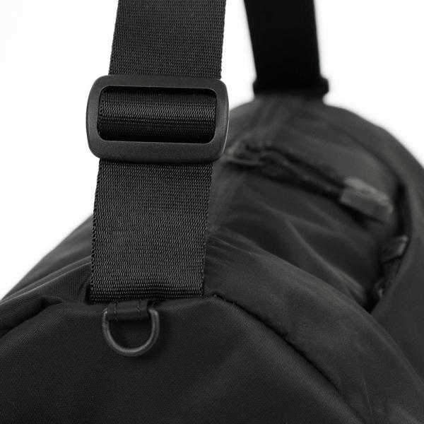 THE NORTH FACE ノースフェイス ショルダーバッグ LIGHT DUFFLE THE NORTH FACE ノースフェイス ショルダーバッグ LIGHT DUFFLE