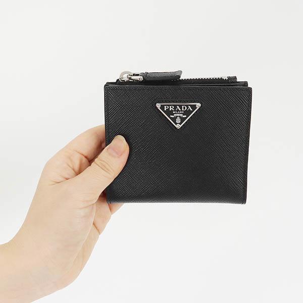 PRADA プラダ 二つ折り財布 三角ロゴ ブラック メンズ PRADA プラダ 二つ折り財布 三角ロゴ ブラック メンズ