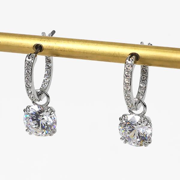 VIP価格【SWAROVSKI】スワロフスキー Stilla ドロップピアス