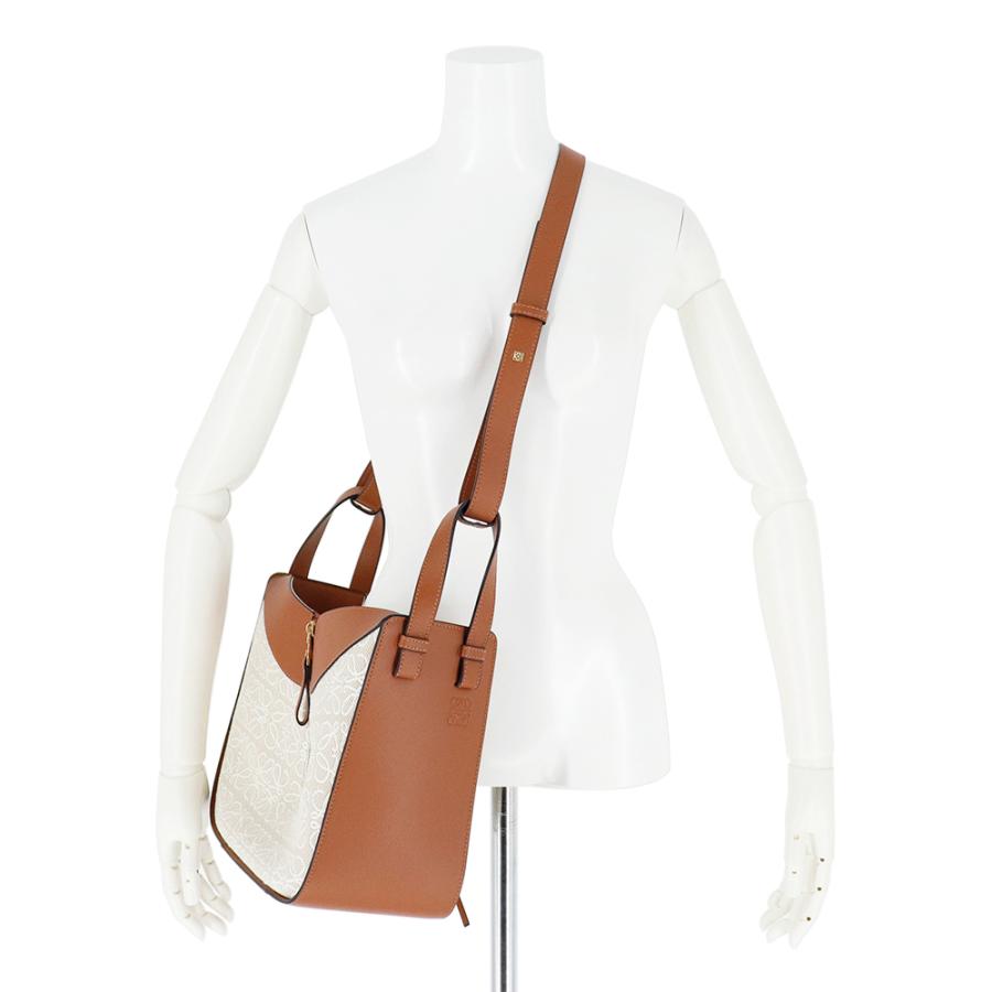 LOEWE ロエベ バッグ HAMMOCK ANAGRAM SMALL BAG A538S35X29 LOEWE ロエベ バッグ HAMMOCK ANAGRAM SMALL BAG A538S35X29