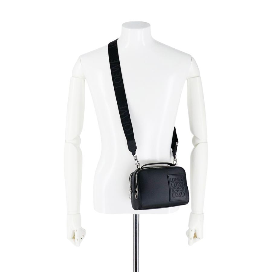 LOEWE ロエベ バッグ ショルダー MINI CAMERA CROSSBODY LOEWE ロエベ バッグ ショルダー MINI CAMERA CROSSBODY