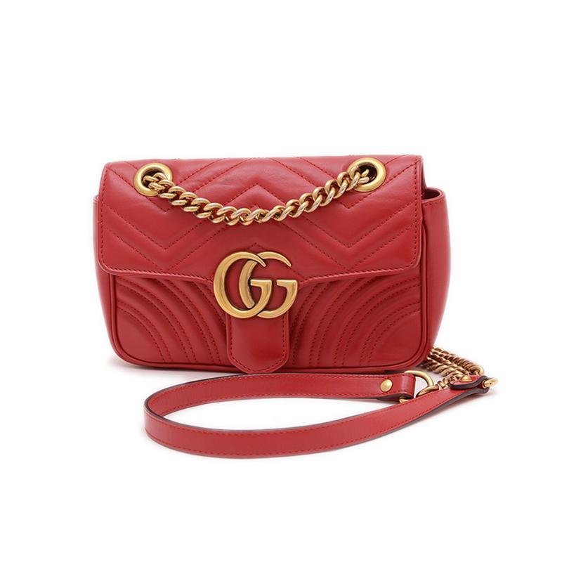 Gucci レッド キルティングショルダーバッグ Gucci レッド キルティングショルダーバッグ