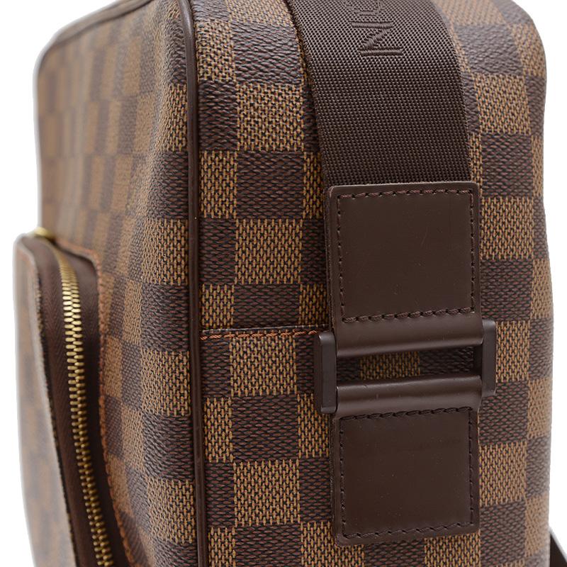 LOUIS VUITTON（ルイ・ヴィトン） ダミエ オラフMM ショルダーバッグ