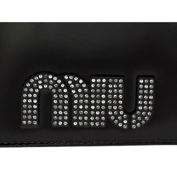 miu miu財布 ミュウミュウ 二つ折り財布 スタッズ パテント miu miu財布 ミュウミュウ 二つ折り財布 スタッズ パテント