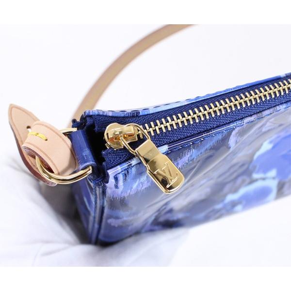 LOUIS VUITTON（ルイ・ヴィトン） 未使用 イカットフラワー 