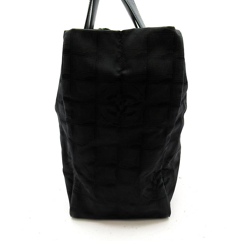 CHANEL（シャネル） ニュートラベルライントートMM A15991 ナイロン