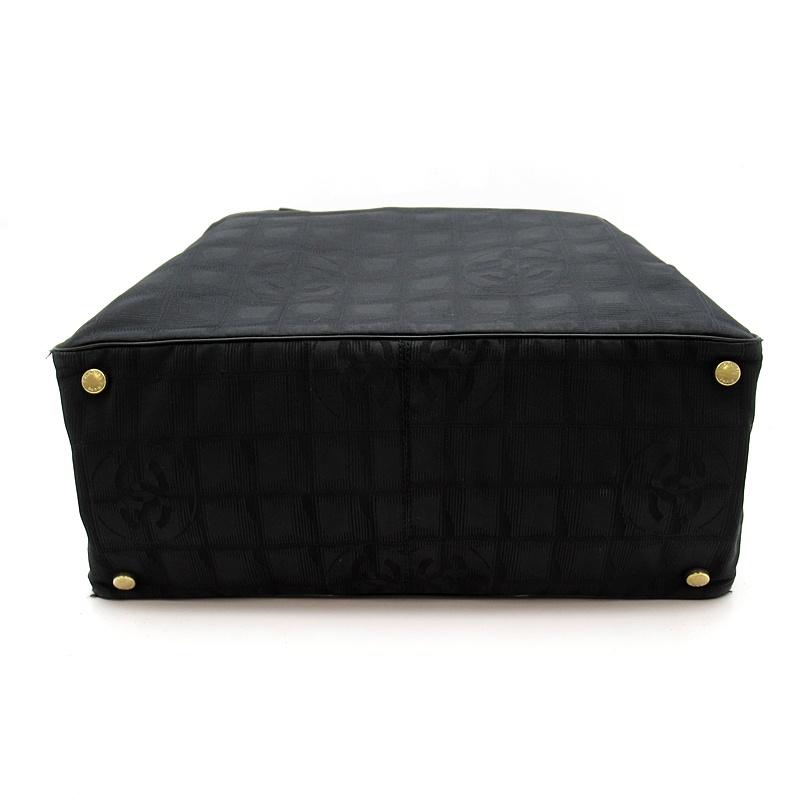 CHANEL（シャネル） ニュートラベルライントートMM A15991 ナイロン