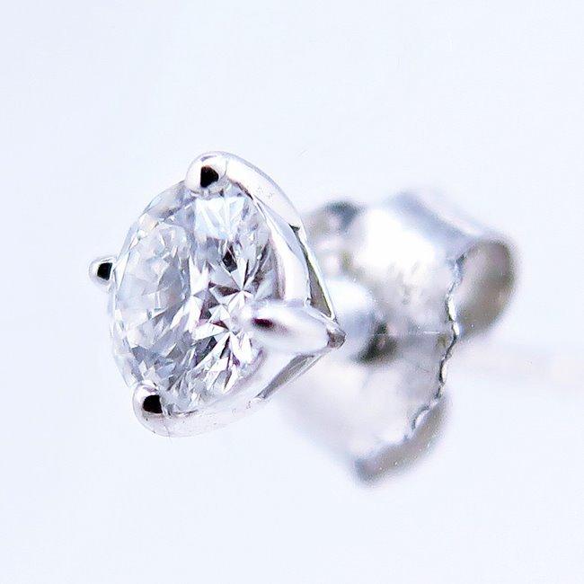 Pt900 ☆プラチナ ピアス ◇ダイヤモンド0.306ct/0.320ct (G/SI2/EX) 4 