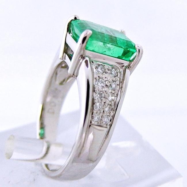 K18WG ☆リング 指輪 天然ベリル エメラルド2.48ct 5月誕生石 