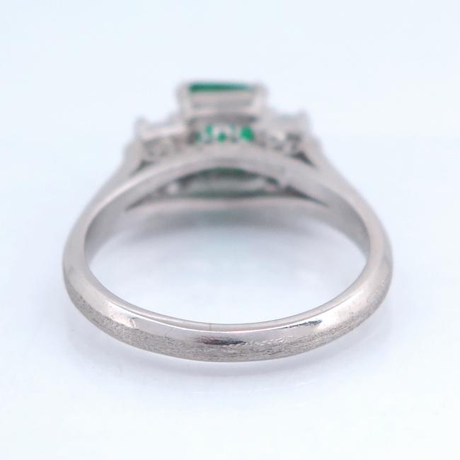 Pt900 プラチナ リング 指輪 エメラルド0.690ct ダイヤモンド0.320ct 4 