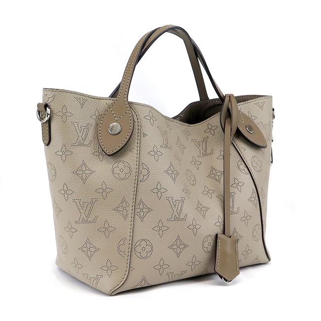 LOUIS VUITTON/ルイヴィトン】M54351 ハンドバッグ マヒナ ヒナ PM ベージュ ガレ 斜め 肩掛け おしゃれ 人気 可愛い【中古】/b10024410 :b10024410:ブランドショップTAKEICHI - 通販 - Yahoo!ショッピング LOUIS VUITTON/ルイヴィトン】M54351 ハンドバッグ マヒナ ヒナ PM ベージュ ガレ 斜め 肩掛け おしゃれ 人気 可愛い【中古】/b10024410 :b10024410:ブランドショップTAKEICHI - 通販 - Yahoo!ショッピング