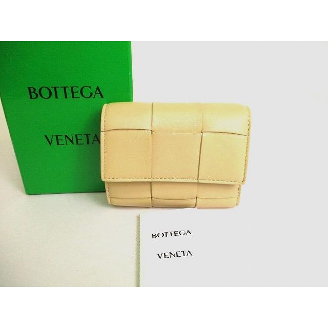 BOTTEGA VENETA（ボッテガ・ヴェネタ） イントレチャート カセット 