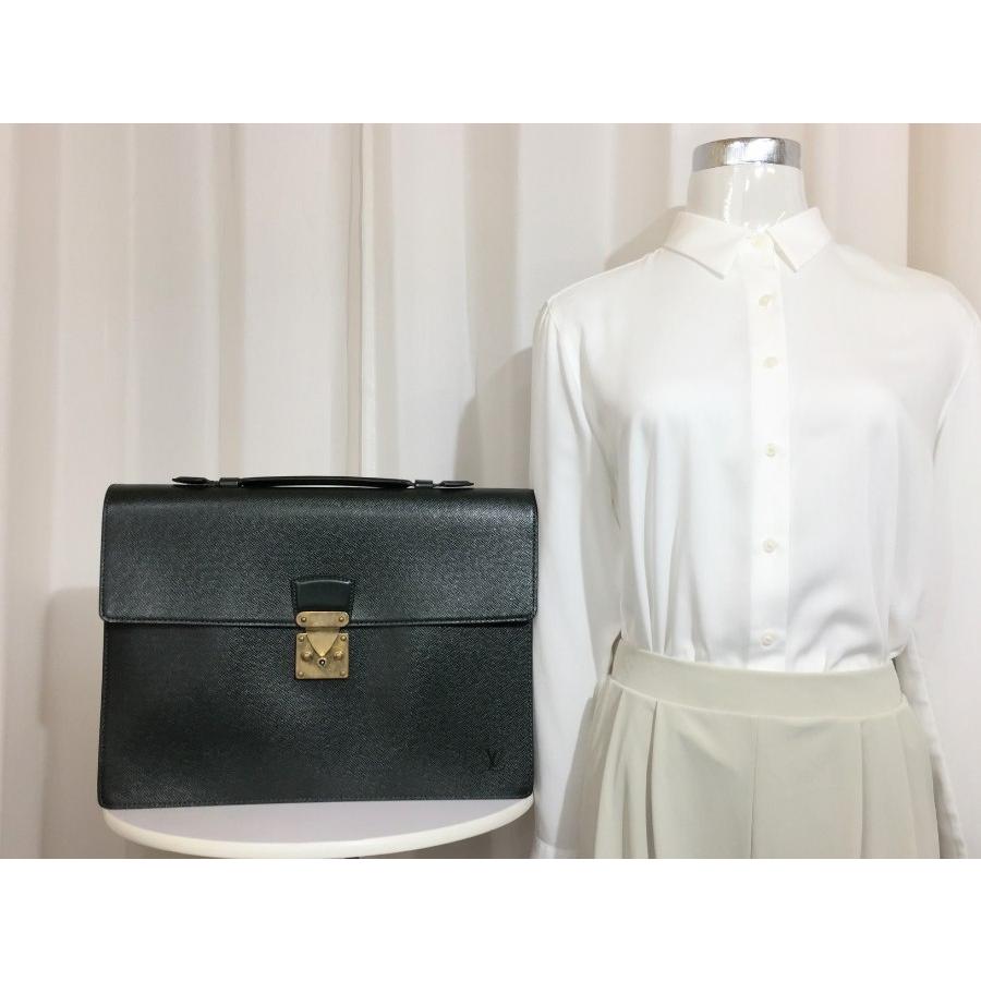 LOUIS VUITTON ルイヴィトン ビジネスバッグ タイガ LOUIS VUITTON ルイヴィトン ビジネスバッグ タイガ
