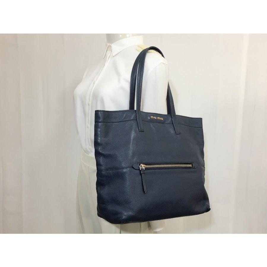 miu MIUMIU ミュウミュウ トートバッグ レザー ブルー miu MIUMIU ミュウミュウ トートバッグ レザー ブルー
