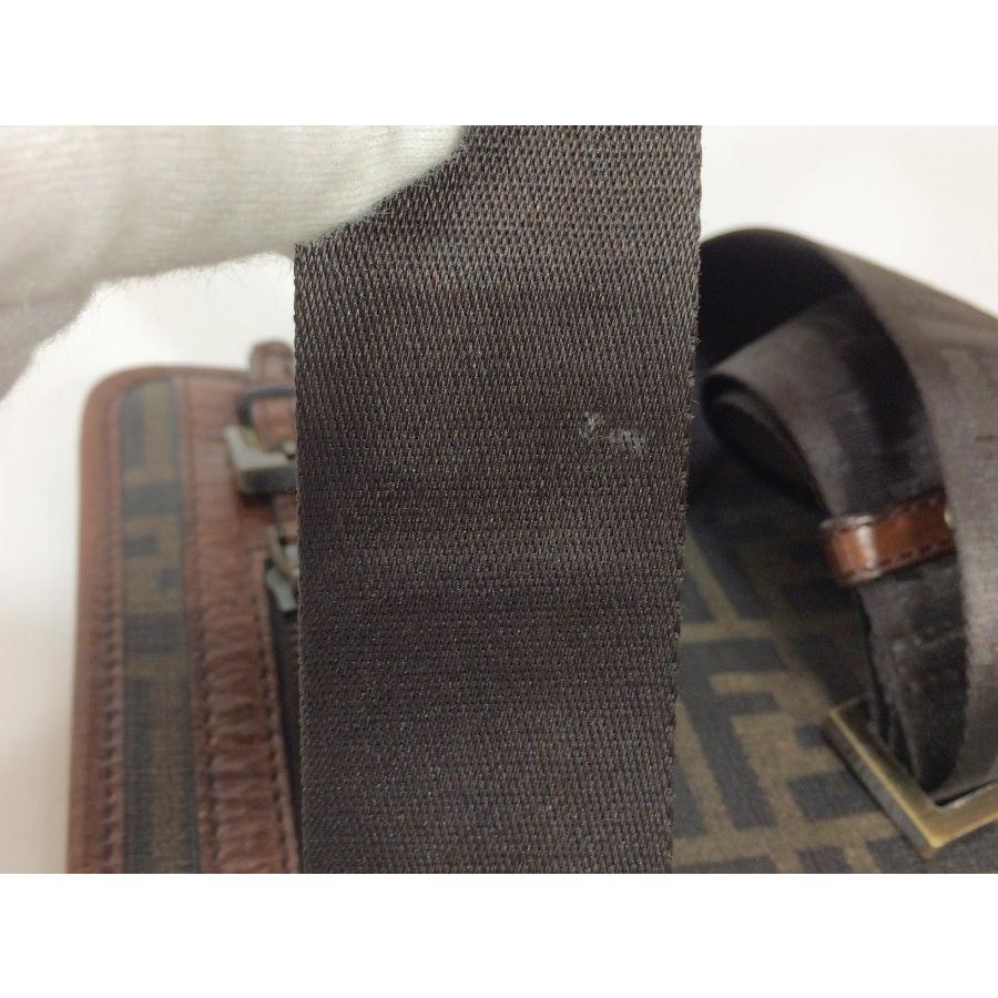 FENDI フェンディ ショルダーバッグ サコッシュ ズッカ柄 FENDI フェンディ ショルダーバッグ サコッシュ ズッカ柄
