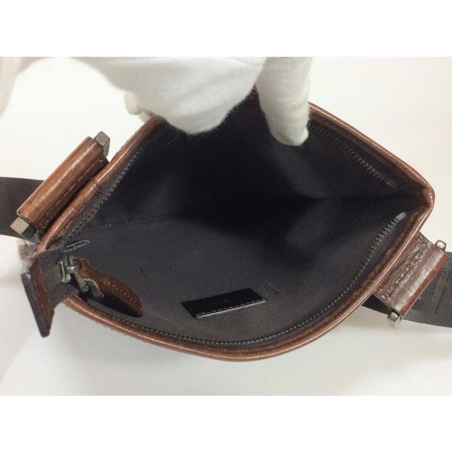 FENDI フェンディ ショルダーバッグ サコッシュ ズッカ柄 FENDI フェンディ ショルダーバッグ サコッシュ ズッカ柄