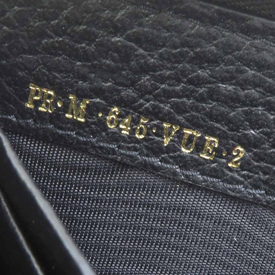 ヴァレンティノ ガラヴァーニ Valentino Garavani ラウンドファスナー