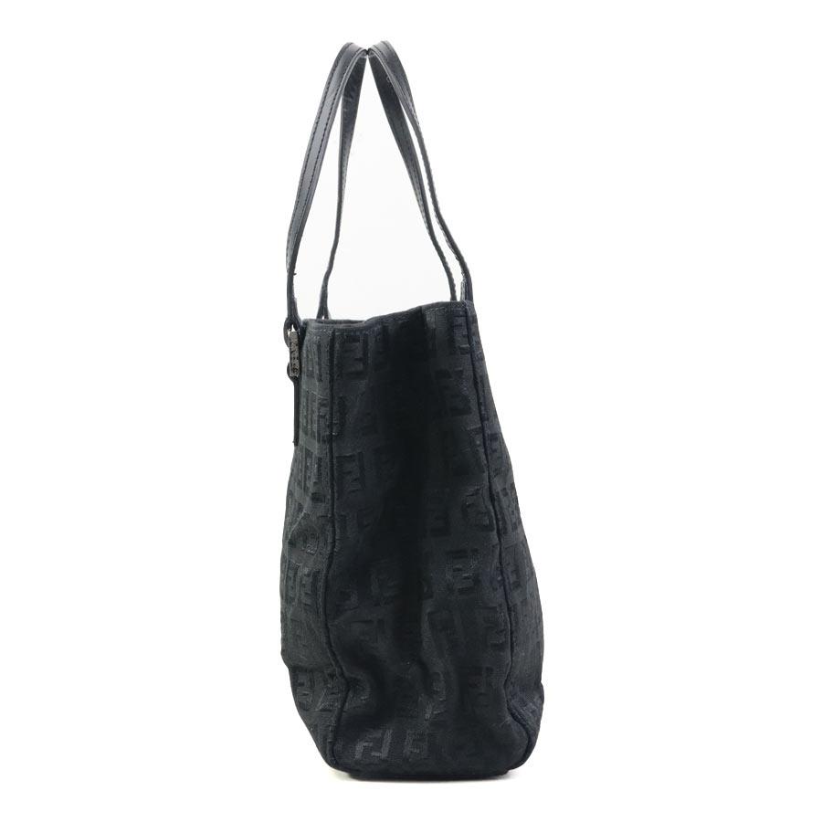 ✨FENDI✨　フェンディ　ハンドバッグ　ブラック　黒　ズッキーノ FENDI（フェンディ） ハンドバッグ ズッキーノ ナイロンキャンバス