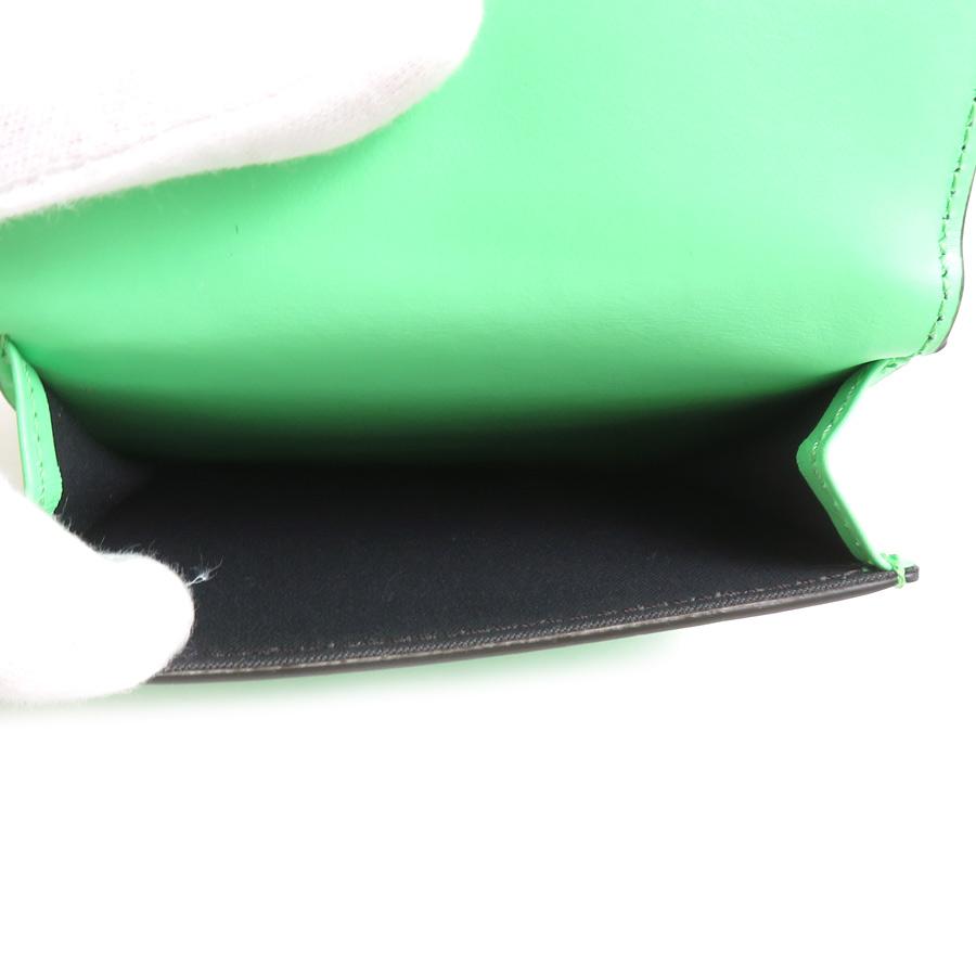 FENDI（フェンディ） ショルダーウォレット レザー ライトグリーン