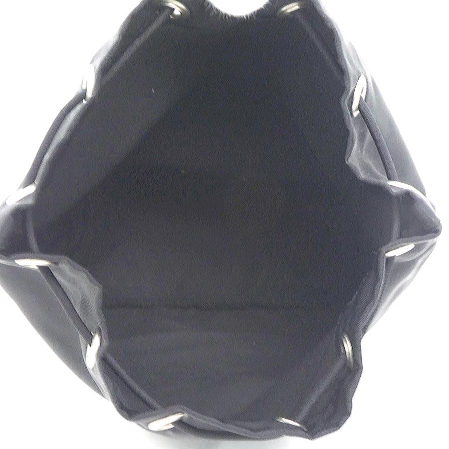 PRADA（プラダ） ポーチ 巾着ポーチ ナイロン ブラック : ブランド