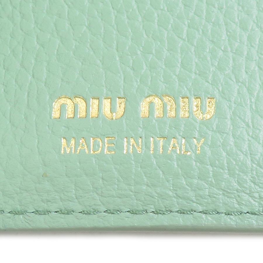 miu miu（ミュウミュウ） 三つ折り財布 レザー グリーン : ブランド