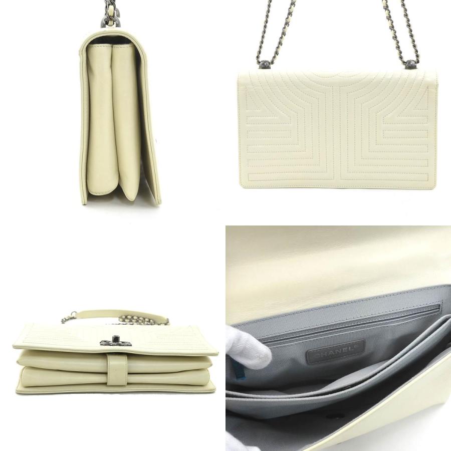 CHANEL（シャネル） ショルダーバッグ レザー アイボリー : ブランド