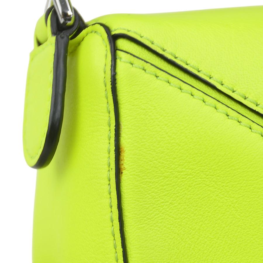 LOEWE（ロエベ） ショルダーバッグ パズル ミニ レザー ネオンイエロー