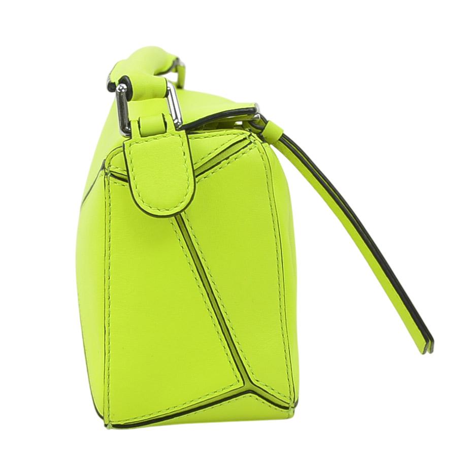 LOEWE（ロエベ） ショルダーバッグ パズル ミニ レザー ネオンイエロー
