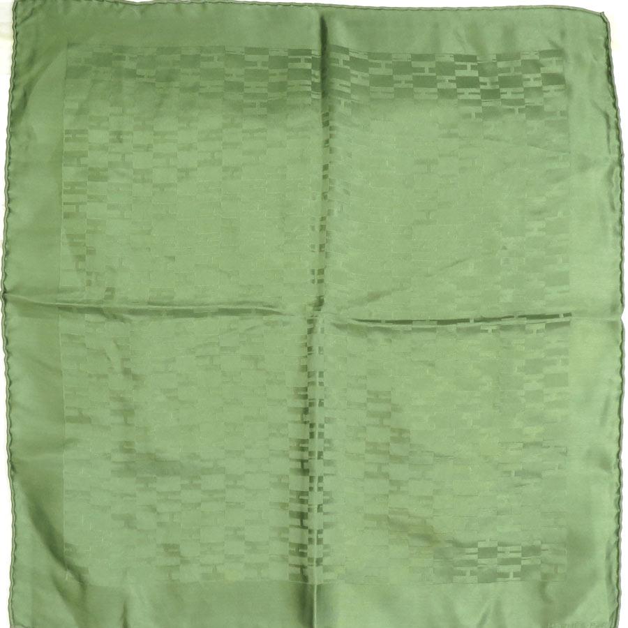 HERMES エルメス スカーフ ハンカチ シルク カーキ : ブランド