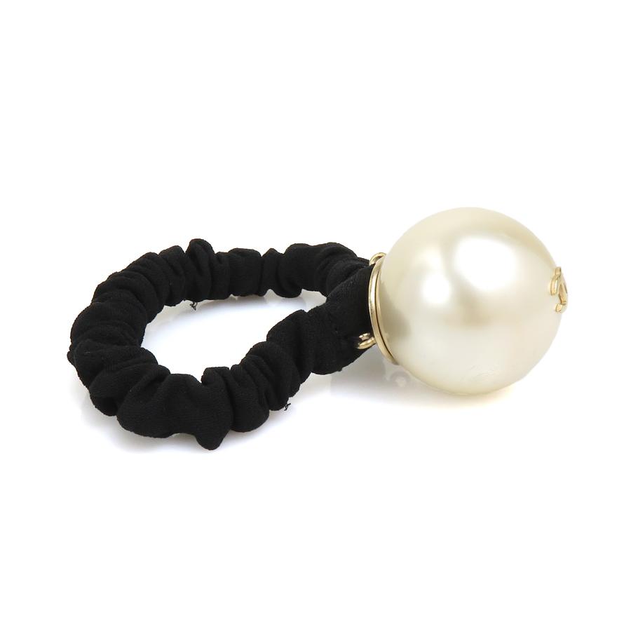 CHANELシャネル ヘアゴム　CCマーク　パール CHANEL（シャネル） ココマーク ロゴ ヘアゴム フェイクパール