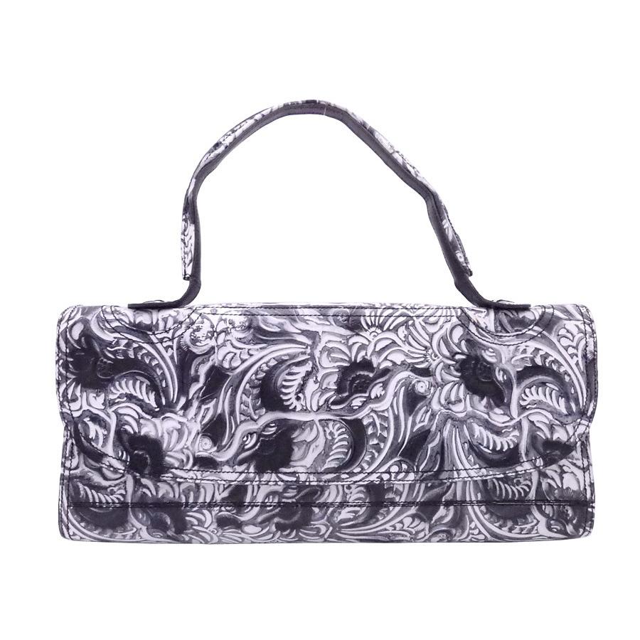 FENDI（フェンディ） ショルダーバッグ フラワー レザー ホワイトx