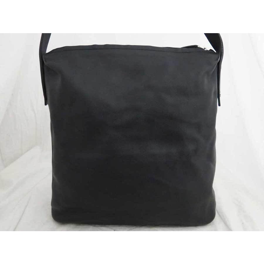 LOEWE（ロエベ） ショルダーバッグ ロゴ レザーxシルバー金具