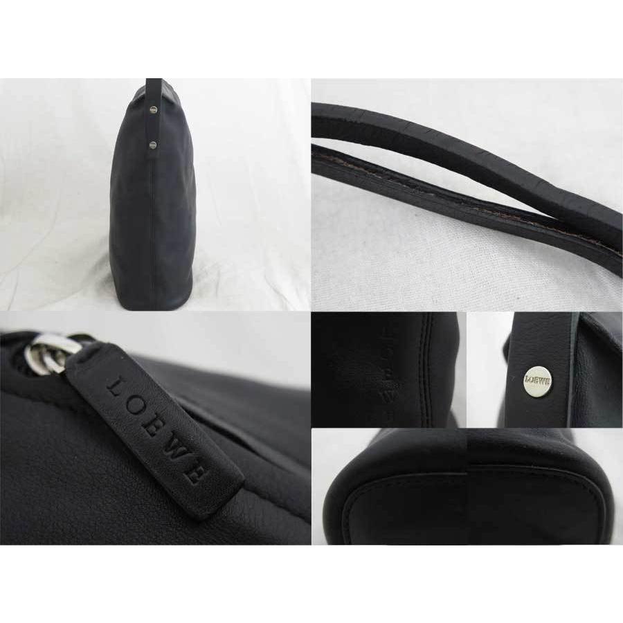 LOEWE（ロエベ） ショルダーバッグ ロゴ レザーxシルバー金具